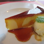 TERROIR Kawabata - 薩摩芋のプリン、アイスクリーム添え