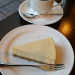 珈琲館 - 2015.12月。チーズケーキとブレンドコーヒー。