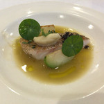 ヴィラ・アイーダ - ハタとコールラビ