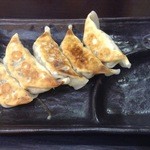 ニラなんばんらーめん 香麺 - サービス券での餃子