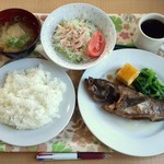 クリエイト - 2015.12.18。日替ランチ（黒めばる煮付と揚出豆腐）650円
