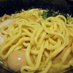 壱角家 - ラーメン麺アップですｗ