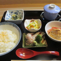 よし梅 人形町本店 - 「冷やし鮪茶漬け御膳」（1,800円）