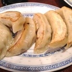 香港麺 新記 - 焼餃子