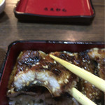 上村うなぎ屋 - この厚さ(^^)