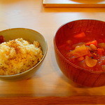 Apfel baum - 玄米ご飯とスープ