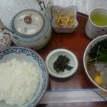 Kinryuusabisuerianoborisenresutoran - 鯛茶漬け　１３６０円