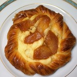 スギノキ - 赤玉りんごのカラメリゼ 300円＝15年12月