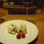 鉄板焼き Oribe - 大人のヌガーグラッセとポート酒15.12