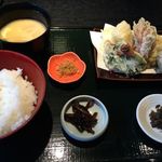 竈炊き立てごはん 土井 - お漬物天ぷら膳