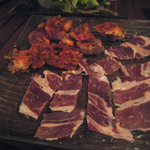 和酒バル KIRAZ - イベリコ豚のハモンとチョリソー