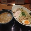麺 ヒキュウ 六甲道店