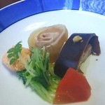 料亭 まつむら - 焚き合わせ 豚肉尾張巻き餡掛け、助子旨煮水菜、にしん昆布巻き、乱切り人参