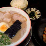 大砲ラーメン 吉野ヶ里店 - セットメニュー