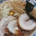 二葉 - 背脂煮干ラーメン￥830＋厚切チャーシュー￥100