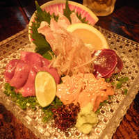 焼鶏あきら 中目黒本店 - 刺身盛り合わせ