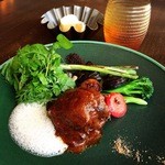 ビストロ ブールブラン - エゾジカの赤ワイン煮