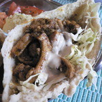 アビの台所 - ケバブサンドはこんな感じ