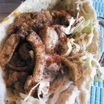 アビの台所 - 辛味スパイスをかけて