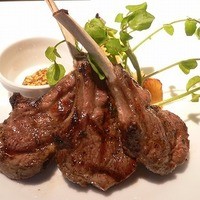 ワカヌイ グリル ダイニング バー 東京 - ラムチョップ