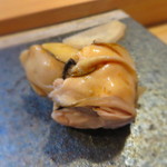 鮨 猪股 - 蒸し牡蠣
