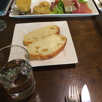 オステリア ラストリカート - パン