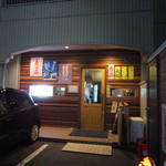 Hakata kaisen masaa - お店はサニーの反対側、城南線から南へ一本目の路地沿いにあります。
      