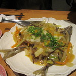 博多海鮮 雅 - 魚の甘酢唐揚げ。
            