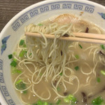 まるいち - 麺は26番手。かたさ指定可能。