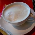 Crepuscule cafe - ミルクティ（記載通りティと言うと、店員さんはティーと云います）
