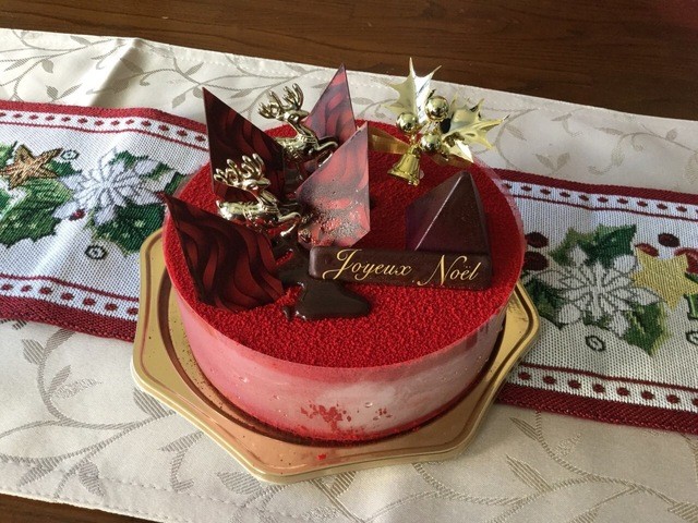 甘すぎない ベルギーチョコのロールケーキ ホールケーキ ショコラ ド ヴィタメール 純生ショコラ By Kaicho ヴィタメール 横浜高島屋店 Wittamer 横浜 チョコレート 食べログ