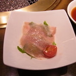 ワンカルビ - 料理写真:付き出し的なサラダ