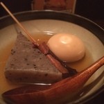 湧 - おでん 遅めの時間に行った（混んでてなかなか入れなかった）のでお料理も売り切れ多くて残念だった(>_<)また早めの時間に行きたいなぁ