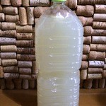 やきとり良太 - ２ℓ400円のお持ち帰りスープ。おーいお茶のペットボトル入り（笑）