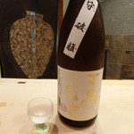 初音鮨 - この日はあまり飲めなかったので少しだけいただいた日本酒