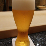 初音鮨 - まずはビール