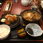 やじろべえ - カキフライと味噌煮込みうどん