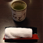 Sushi Kappou Midori - ランチでもお手拭きはタオルで！