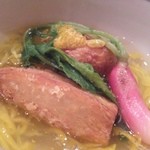 さ行 - ごま豆腐と海老芋。中華麺を添えて