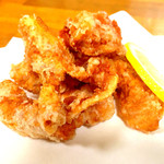 餃子居酒屋 なまらぴりか - カリカリ鳥皮 300yen