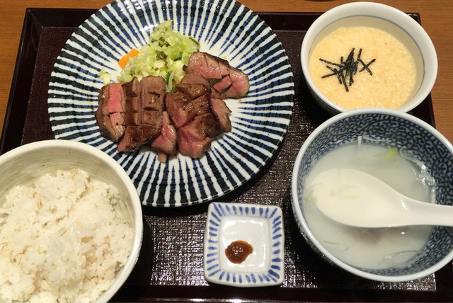 牛たん伊之助 イオンモール熱田店 西高蔵 牛料理 食べログ 牛たん伊之助 イオンモール熱田店 西高蔵 牛料理 食べログ