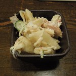 明石八 - 付き出し(マカロニサラダ？)