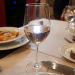 サンク・オ・ピエ - サン・ロマン ラ・コンブ・バザン ドメーヌ・ビアー(グラス960円・外税)