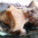 ホテルいじか荘 - 鮑の踊り焼き　切ってみた