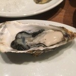 オイスターテーブル - 生牡蠣