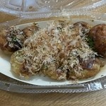 Tsukiji Gindako Chuuou Rinkan Ten - ソースたこ焼き８個５５０円。