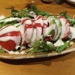 Torikichi - トマトとアボカドのスライスサラダ