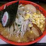 野郎ラーメン - 野郎ラーメン 中板橋店 味噌子豚野郎 830円（税込） 極太平打ち麺・野菜は 「焼き」 で