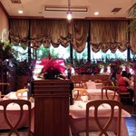 アントニオ - クラシカルな店内