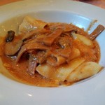 アントニオ - ポルチーニ茸入りクリームソース